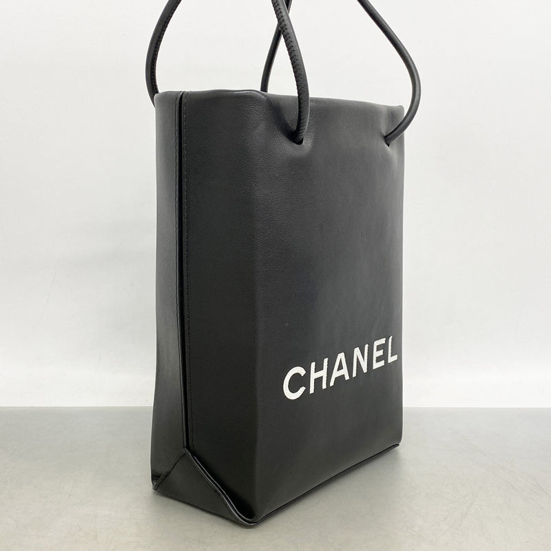 【6hd4327】シャネル トートバッグ エッセンシャル レザー ブラック シルバー金具【中古】レディース
