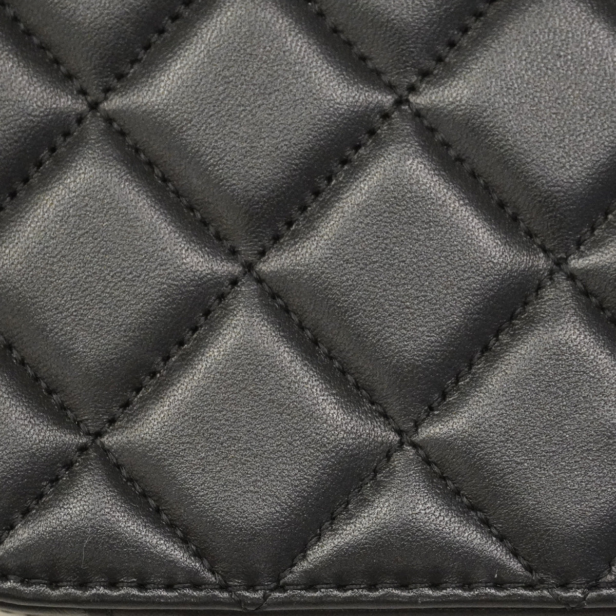 【6hd4377】シャネル ハンドバッグ マトラッセ チェーンショルダー ラムスキン ブラック ゴールド金具 2wayバック【中古】レディース