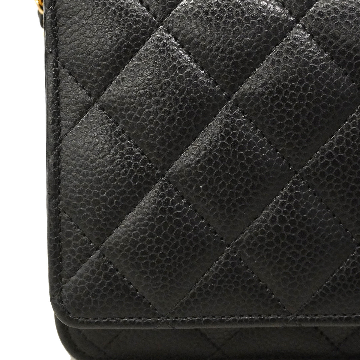【6hd4387】シャネル ショルダーウォレット マトラッセ チェーンショルダー キャビアスキン ブラック ゴールド金具【中古】レディース