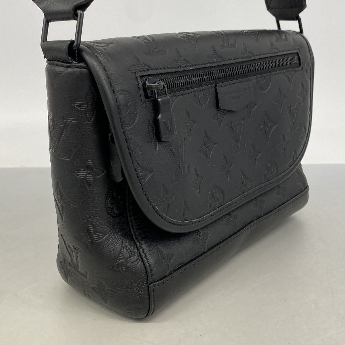 【6he4425】ルイヴィトン ショルダーバッグ モノグラム・シャドウ パルスメッセンジャー M14874 ブラック【中古】メンズ