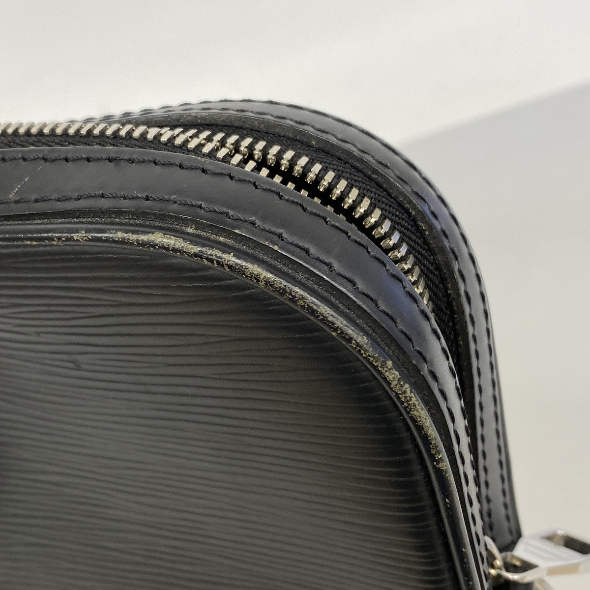 【6he4448-k】ルイヴィトン ビジネスバッグ エピ ダンディブリーフケース M51377 ノワール 2wayバッグ【中古】メンズ