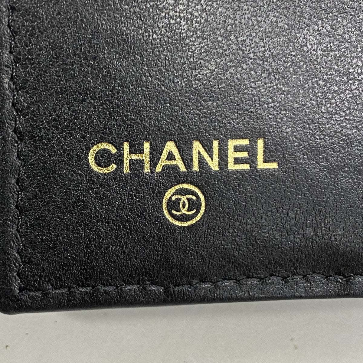 【6he4462】シャネル 財布 マトラッセ キャビアスキン ブラック シャンパンゴールド金具【中古】レディース