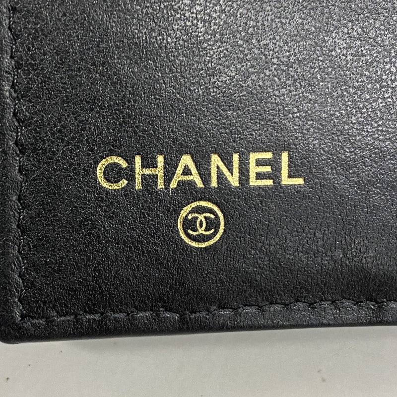 【6he4462】シャネル 財布 マトラッセ キャビアスキン ブラック シャンパンゴールド金具【中古】レディース