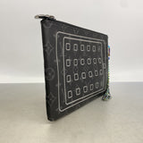 【6he4494-k】ルイヴィトン クラッチバッグ モノグラム・エクリプス フラッシュiPadポーチ M64449 ブラック フラグメントデザイン【中古】メンズ