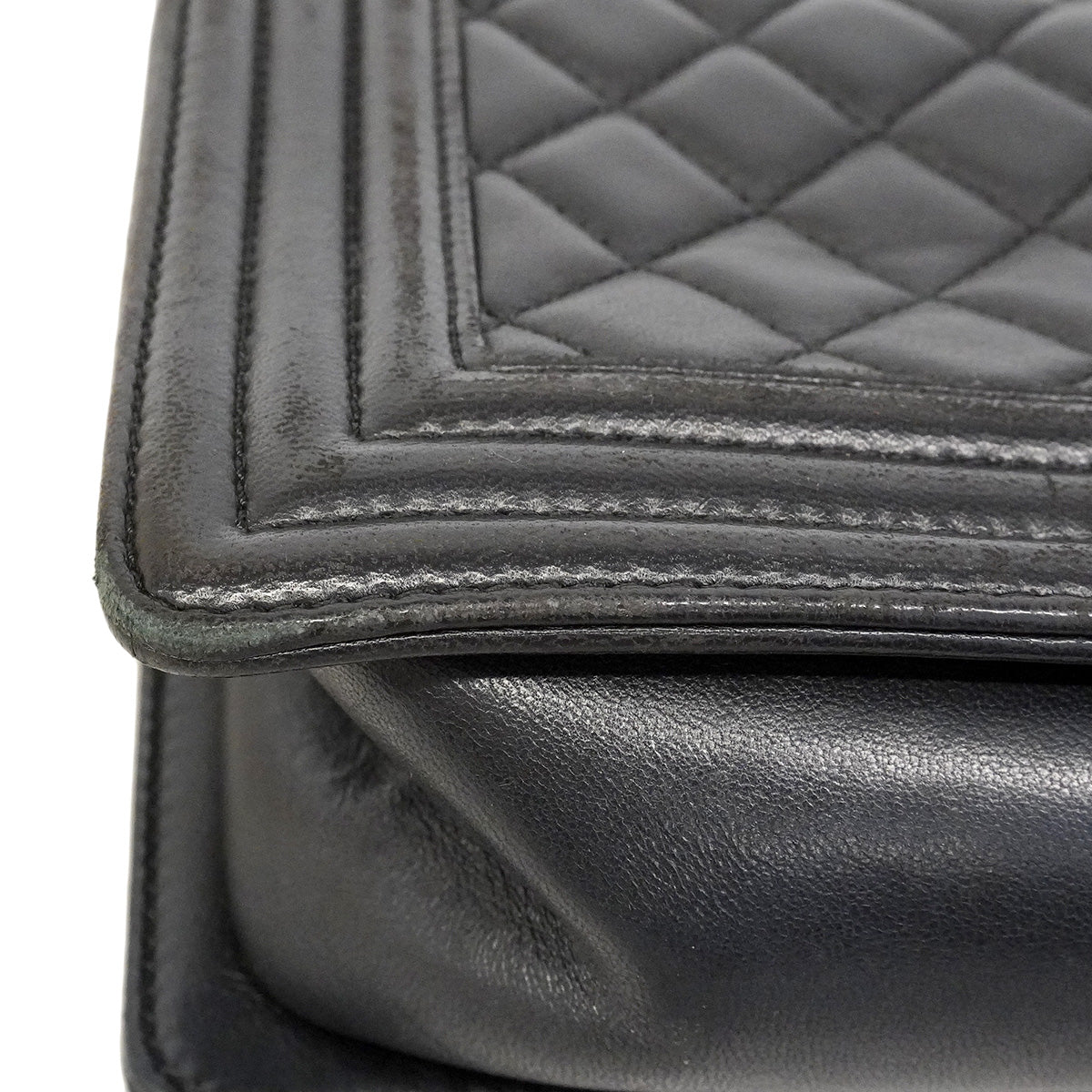 【6he4516-k】シャネル ショルダーバッグ ボーイシャネル チェーンショルダー ラムスキン ブラック シルバー金具【中古】レディース