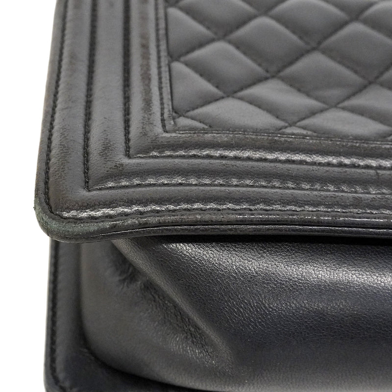 【6he4516-k】シャネル ショルダーバッグ ボーイシャネル チェーンショルダー ラムスキン ブラック シルバー金具【中古】レディース