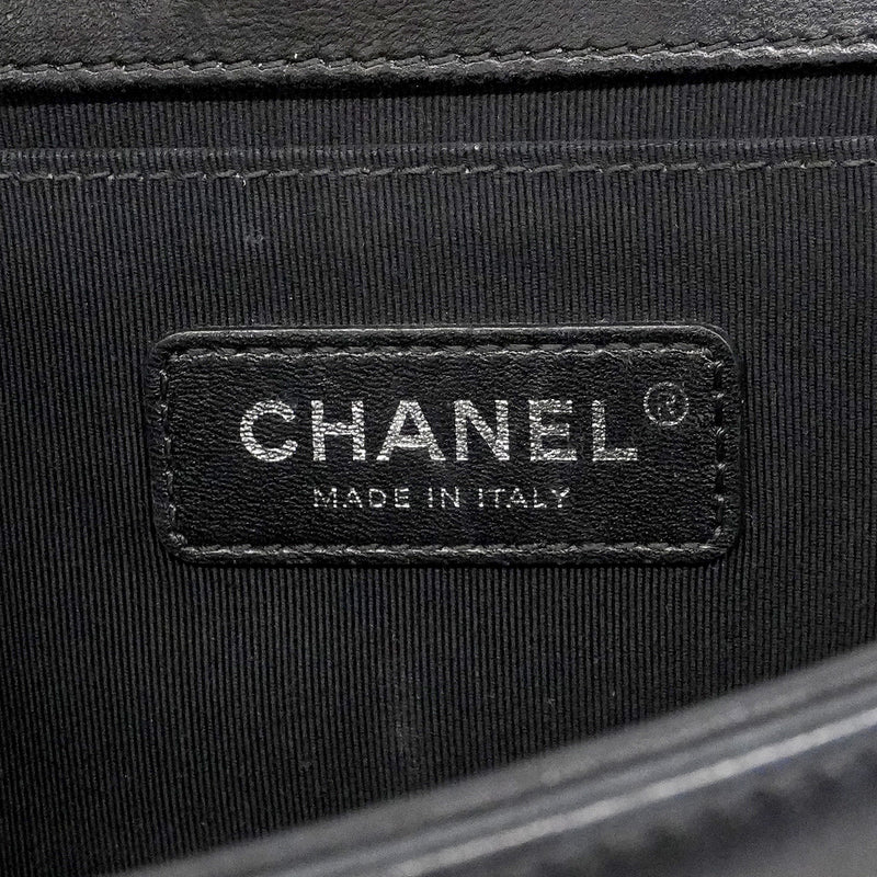 【6he4516-k】シャネル ショルダーバッグ ボーイシャネル チェーンショルダー ラムスキン ブラック シルバー金具【中古】レディース