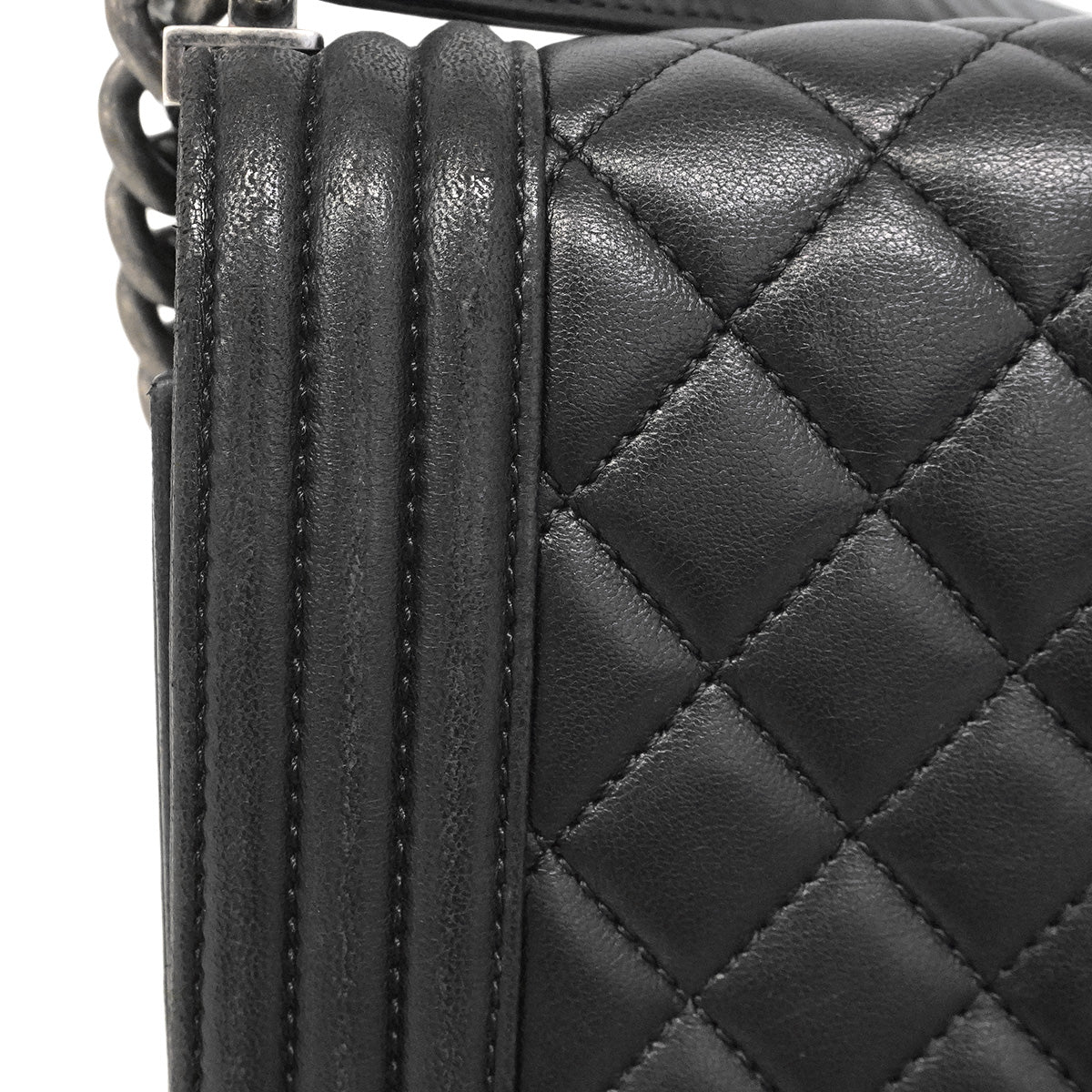 【6he4516-k】シャネル ショルダーバッグ ボーイシャネル チェーンショルダー ラムスキン ブラック シルバー金具【中古】レディース