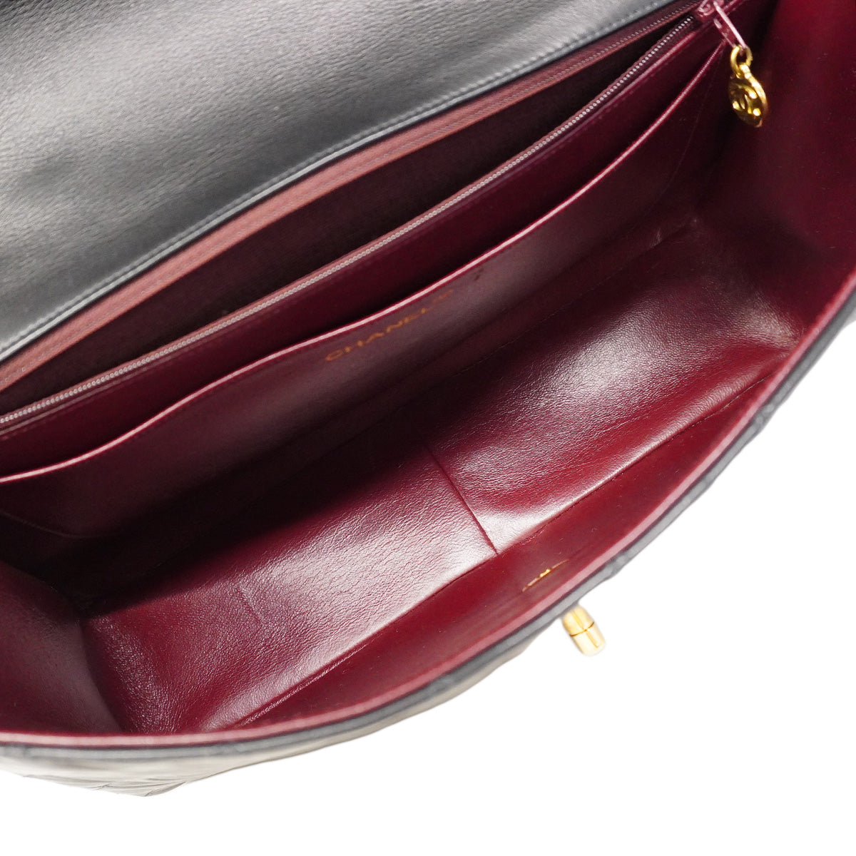 【6he4537】シャネル ショルダーバッグ デカマトラッセ Wチェーン ラムスキン ブラック ゴールド金具【中古】レディース