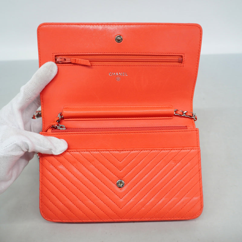 【6he4548-k】シャネル ショルダーウォレット Vステッチ チェーンショルダー ラムスキン オレンジ シルバー金具【中古】レディース