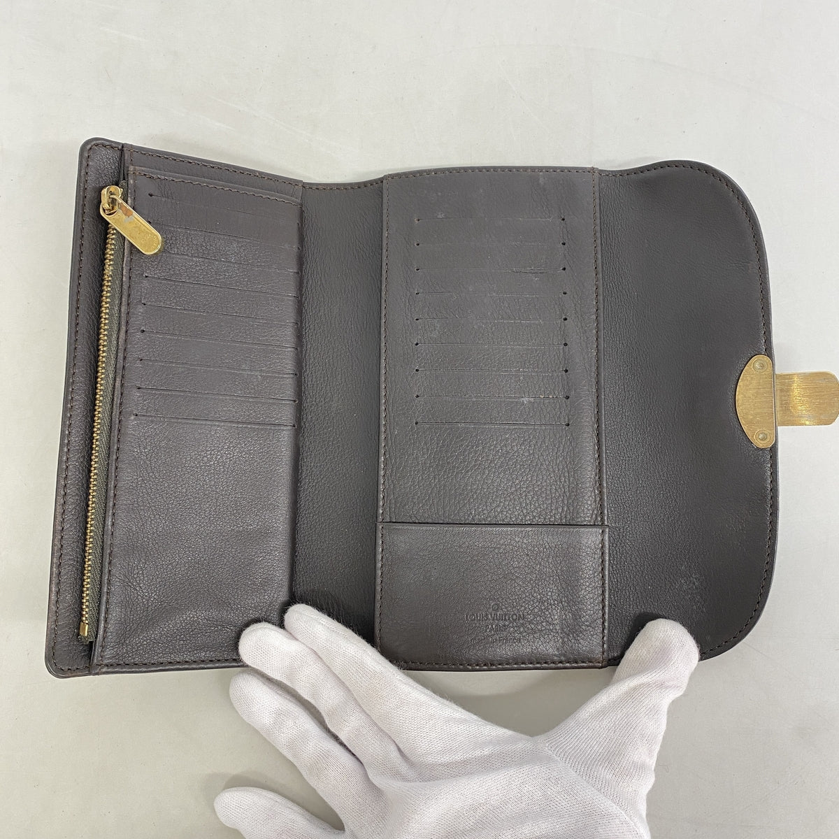 【6he4621-k】ルイヴィトン 三つ折り長財布 マヒナ ポルトフォイユアメリア M95968 ショコラ【中古】レディース
