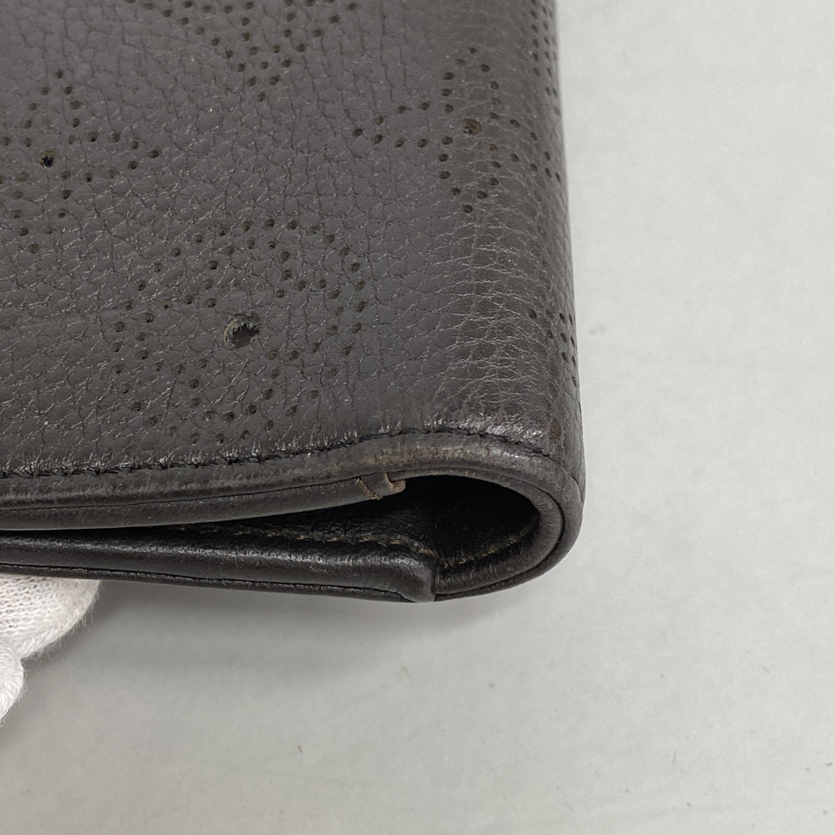 【6he4621-k】ルイヴィトン 三つ折り長財布 マヒナ ポルトフォイユアメリア M95968 ショコラ【中古】レディース