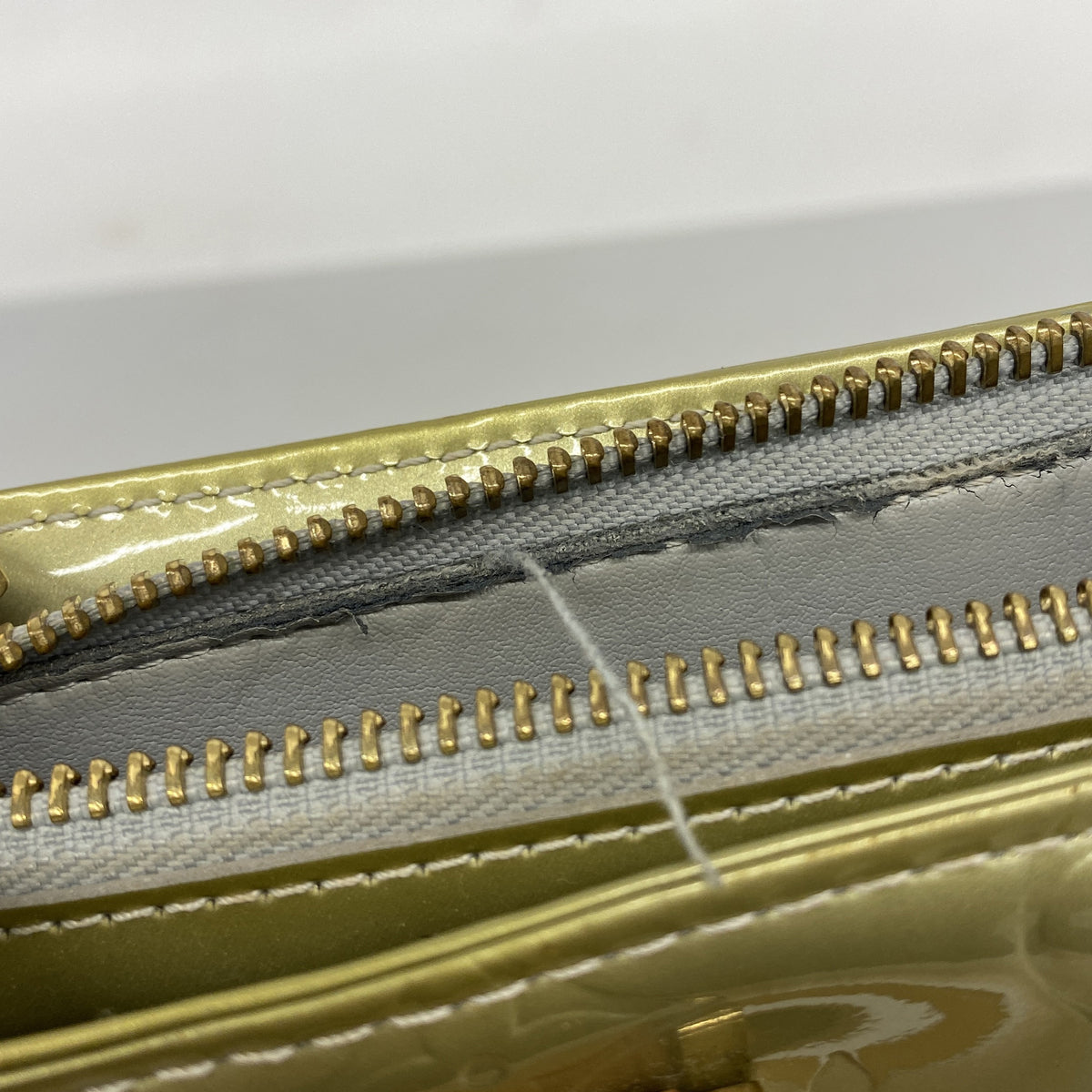 【6he4651】ルイヴィトン トートバッグ ヴェルニ ヒューストン M91053 グリ【中古】レディース