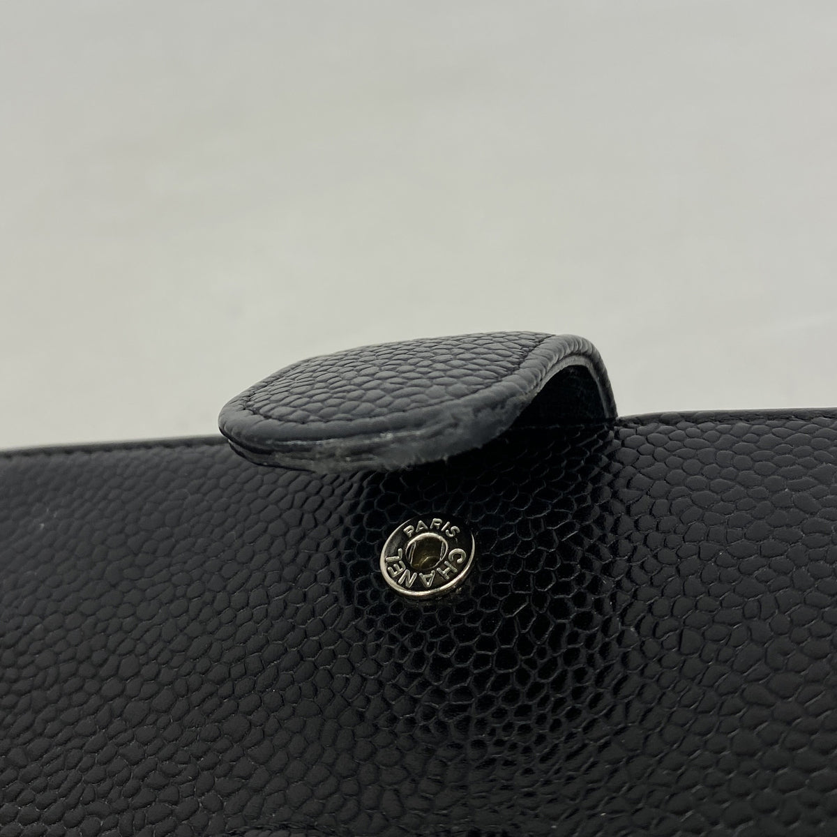 【6he4654】シャネル 財布 キャビアスキン ブラック シルバー金具【中古】レディース