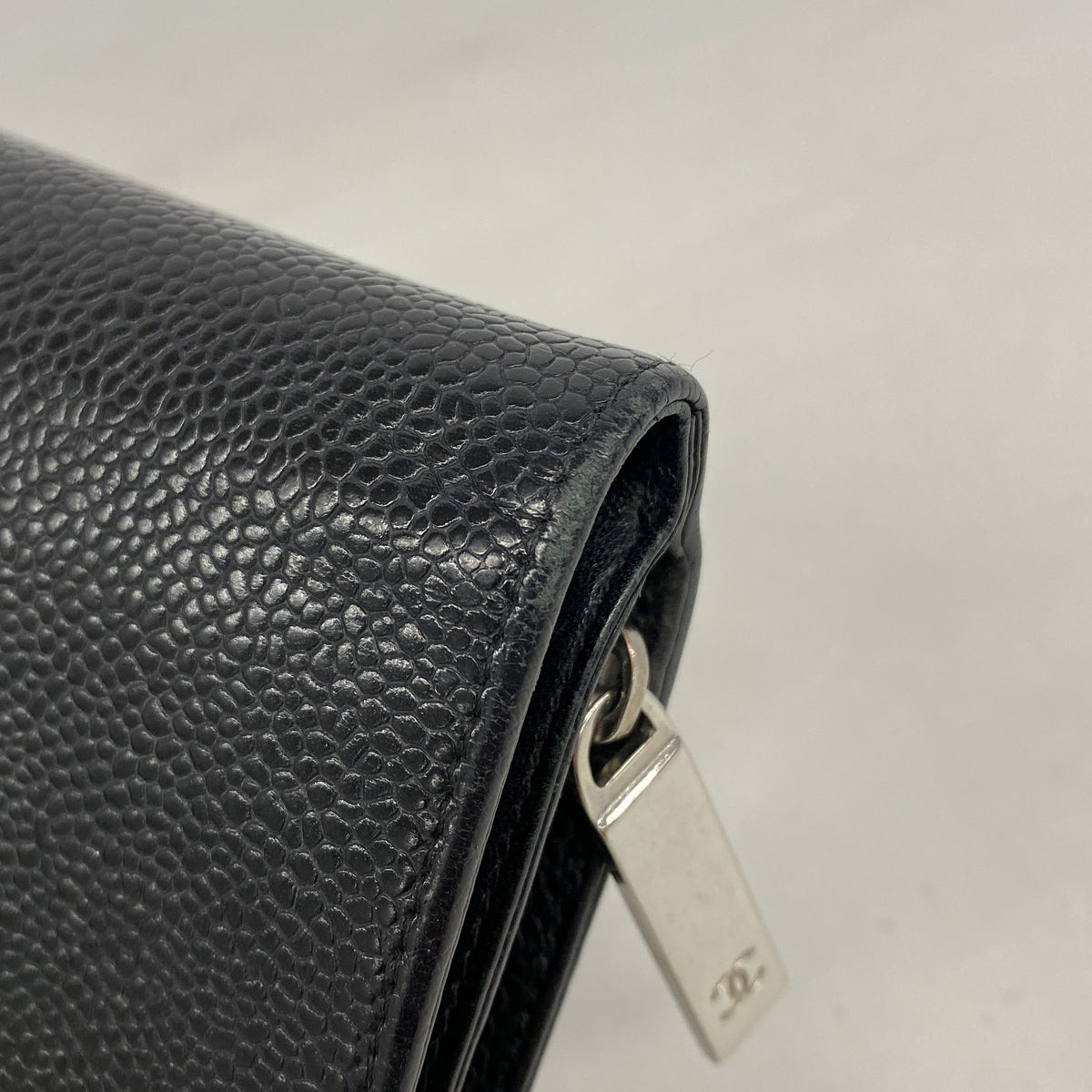 【6he4654】シャネル 財布 キャビアスキン ブラック シルバー金具【中古】レディース