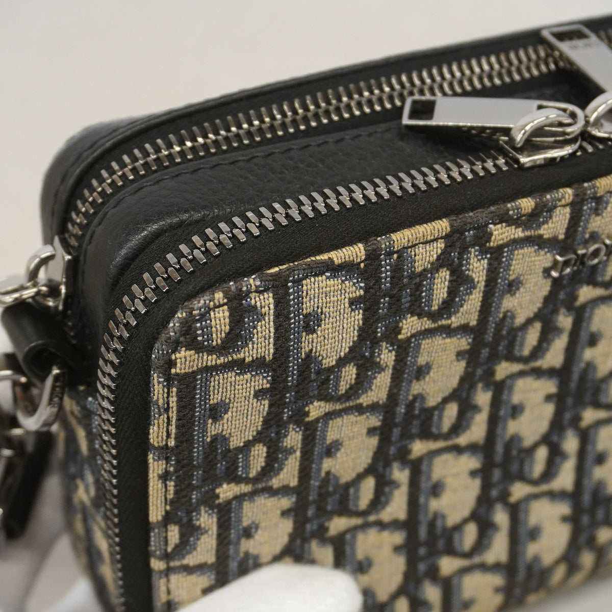【6he4670】クリスチャンディオール ショルダーバッグ オブリーク キャンバス ブラック ベージュ シルバー金具【中古】メンズ