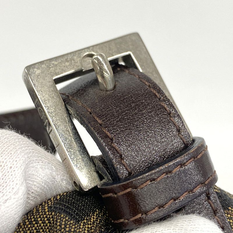 【6he4681】フェンディ ハンドバッグ ズッカ マンマバケット ナイロンキャンバス ブラウン シルバー金具【中古】レディース