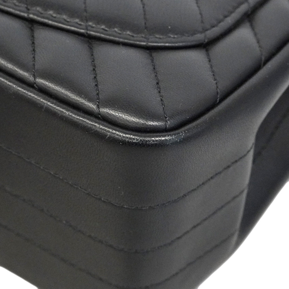【6he4696】シャネル ショルダーバッグ チェーンショルダー シェブロン ラムスキン ブラック シルバー金具【中古】レディース