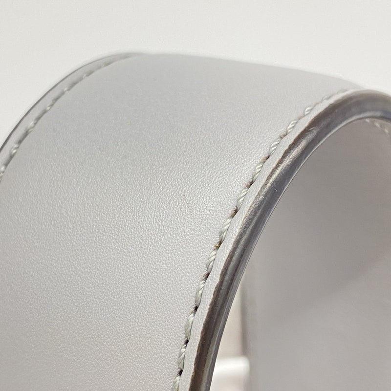 【6he4704】フェンディ ハンドバッグ ピーカブー エッセンシャル レザー グレー シルバー金具 2wayバッグ【中古】レディース
