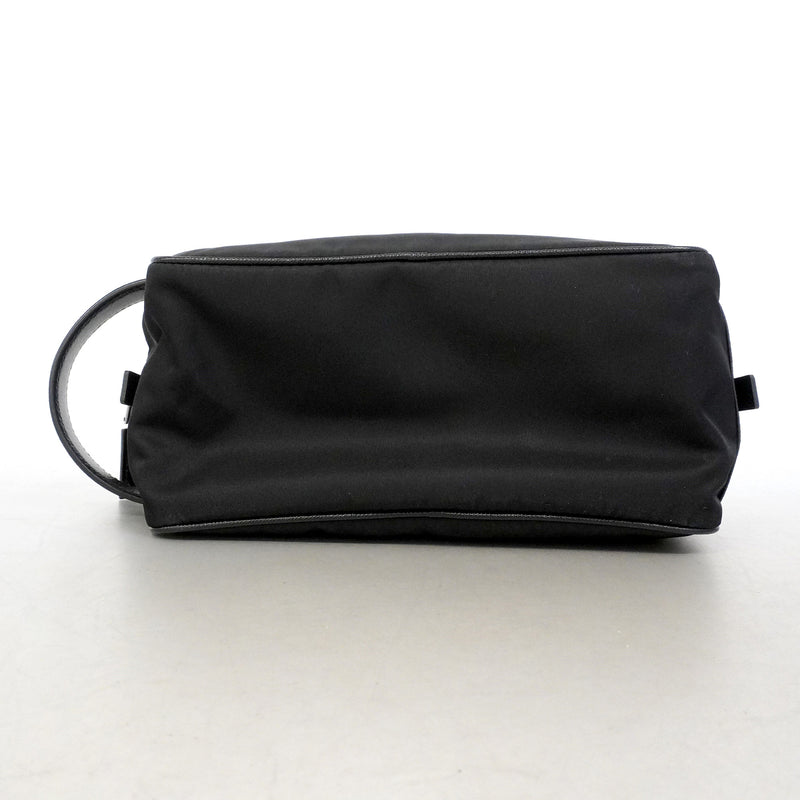 【6he4709-k】プラダ ポーチ テスート ナイロン ブラック シルバー金具【中古】メンズ レディース ユニセックス