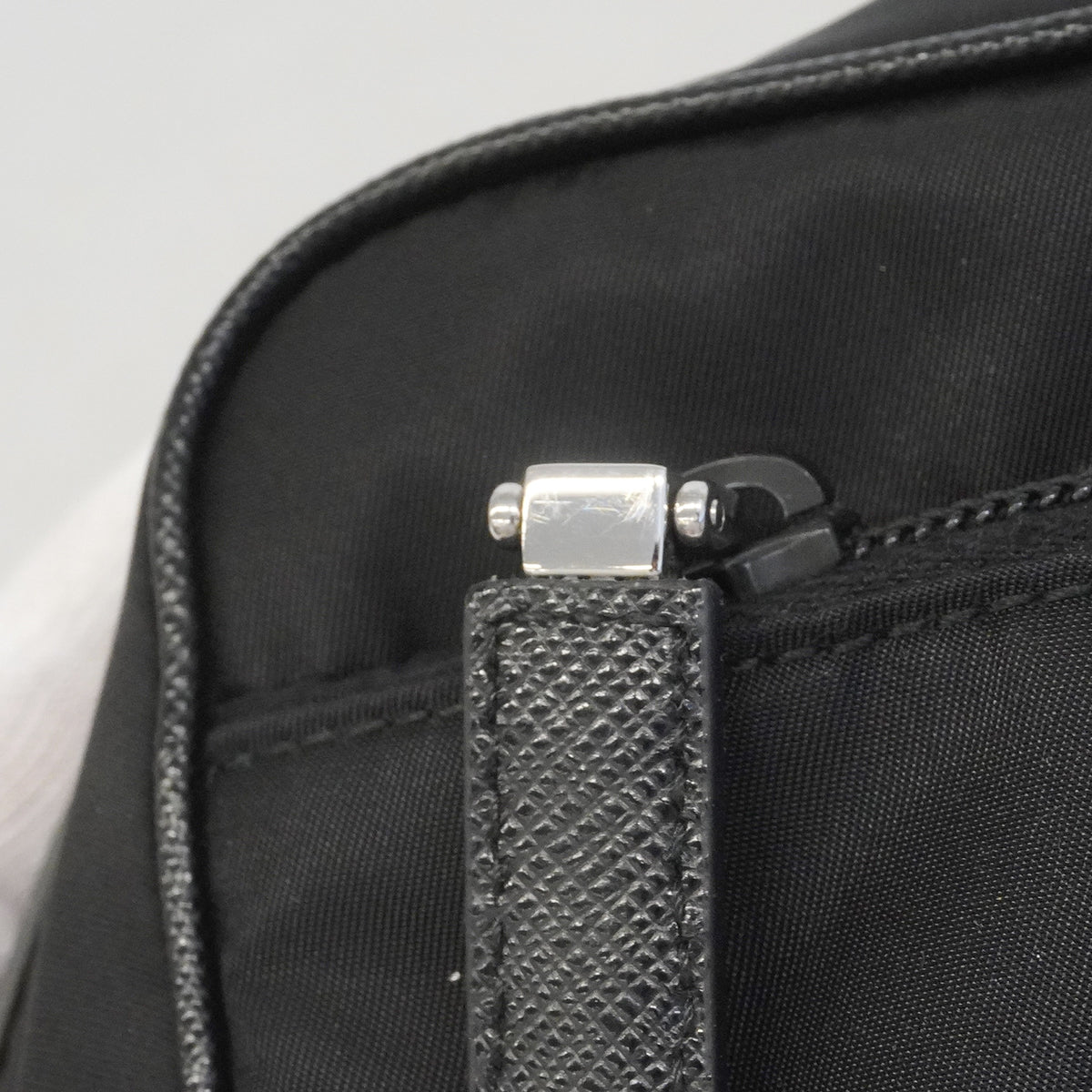 【6he4709-k】プラダ ポーチ テスート ナイロン ブラック シルバー金具【中古】メンズ レディース ユニセックス