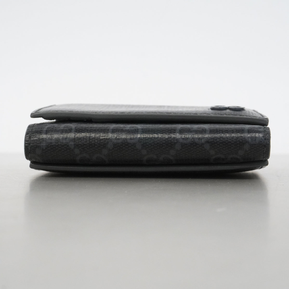 【6he4728-k】グッチ 三つ折り財布 GGスプリーム 769225 PVC ブラック シルバー金具【中古】メンズ レディース ユニセックス