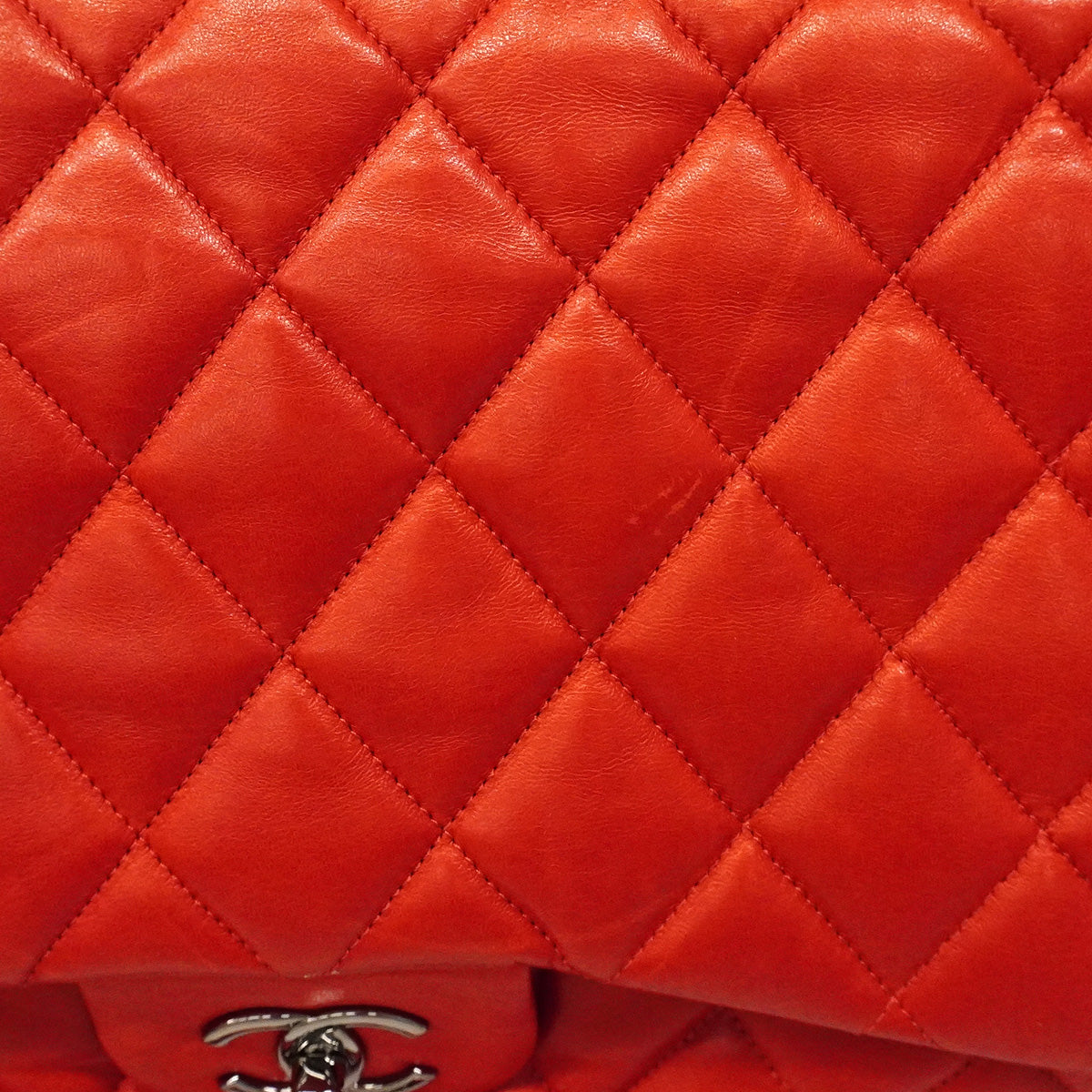 【6he4758】シャネル ショルダーバッグ マトラッセ Wチェーン ラムスキン レッド シルバー金具【中古】レディース