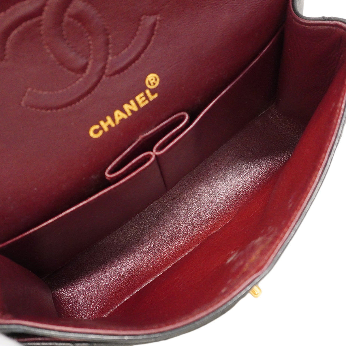 【6he4764】シャネル ショルダーバッグ マトラッセ Wフラップ Wチェーン ラムスキン ブラック ゴールド金具【中古】レディース