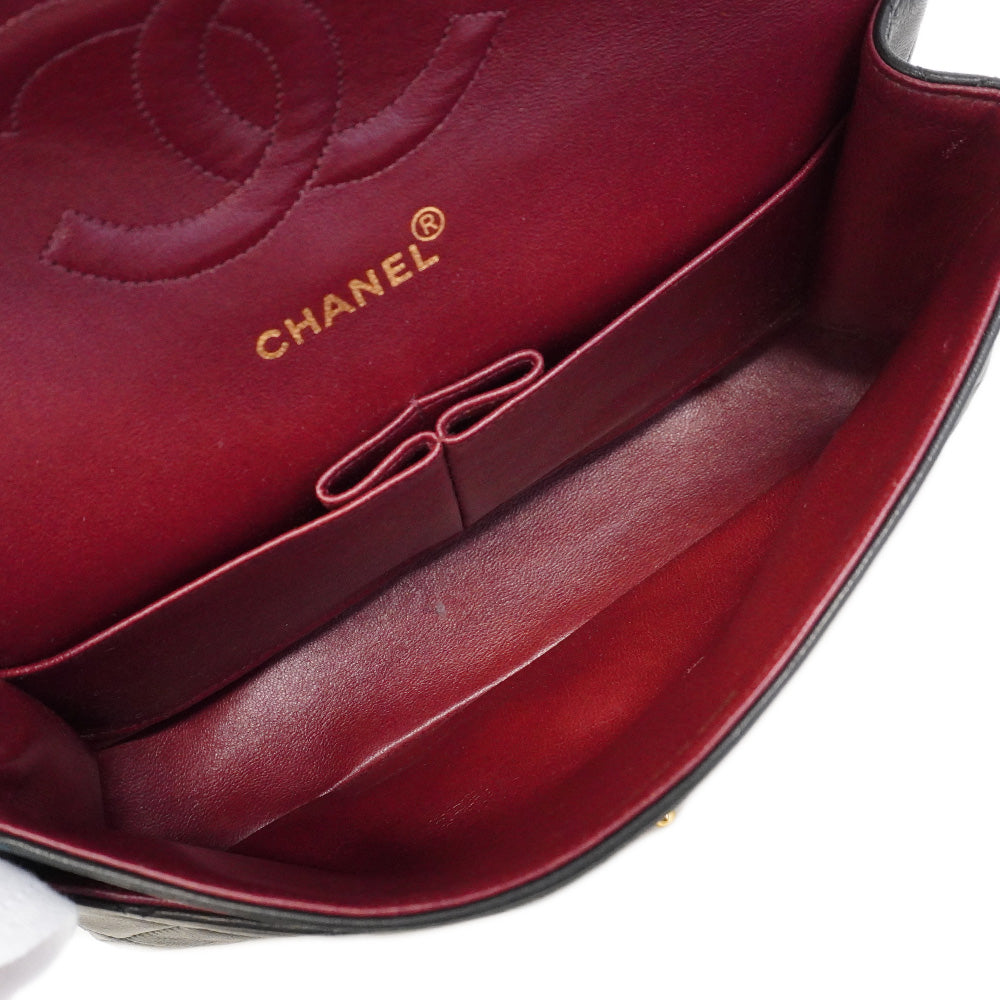 【6he4781】シャネル ショルダーバッグ マトラッセ Wフラップ Wチェーン ラムスキン ブラック ゴールド金具【中古】レディース