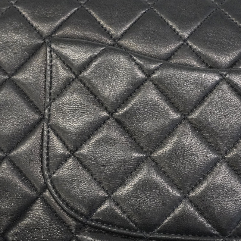 【6he4781】シャネル ショルダーバッグ マトラッセ Wフラップ Wチェーン ラムスキン ブラック ゴールド金具【中古】レディース