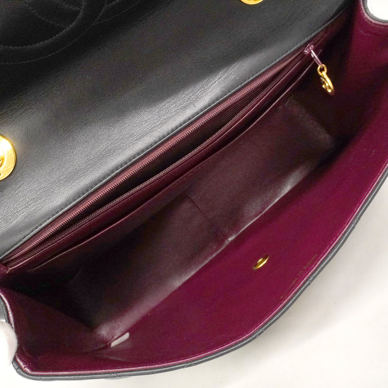 【6he4784】シャネル ショルダーバッグ デカマトラッセ Wチェーン ラムスキン ブラック ゴールド金具【中古】レディース