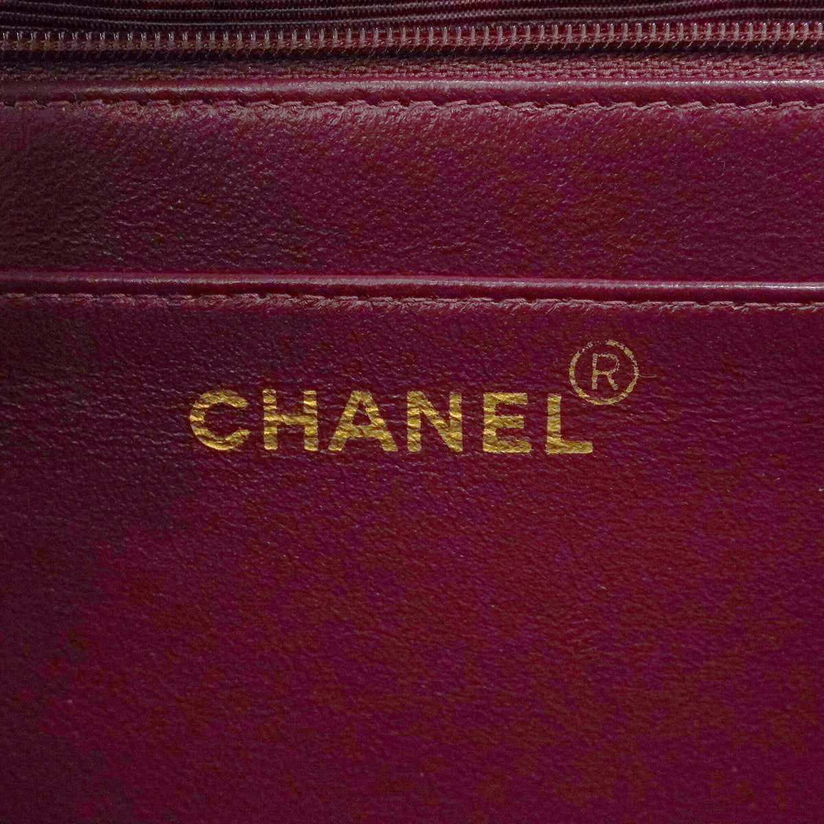 【6he4784】シャネル ショルダーバッグ デカマトラッセ Wチェーン ラムスキン ブラック ゴールド金具【中古】レディース