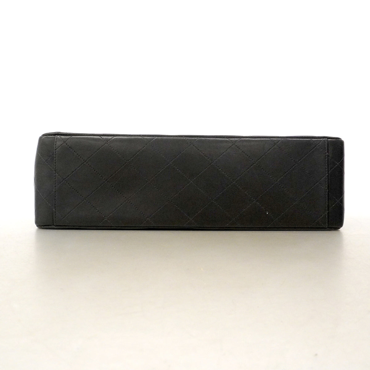 【6he4784】シャネル ショルダーバッグ デカマトラッセ Wチェーン ラムスキン ブラック ゴールド金具【中古】レディース