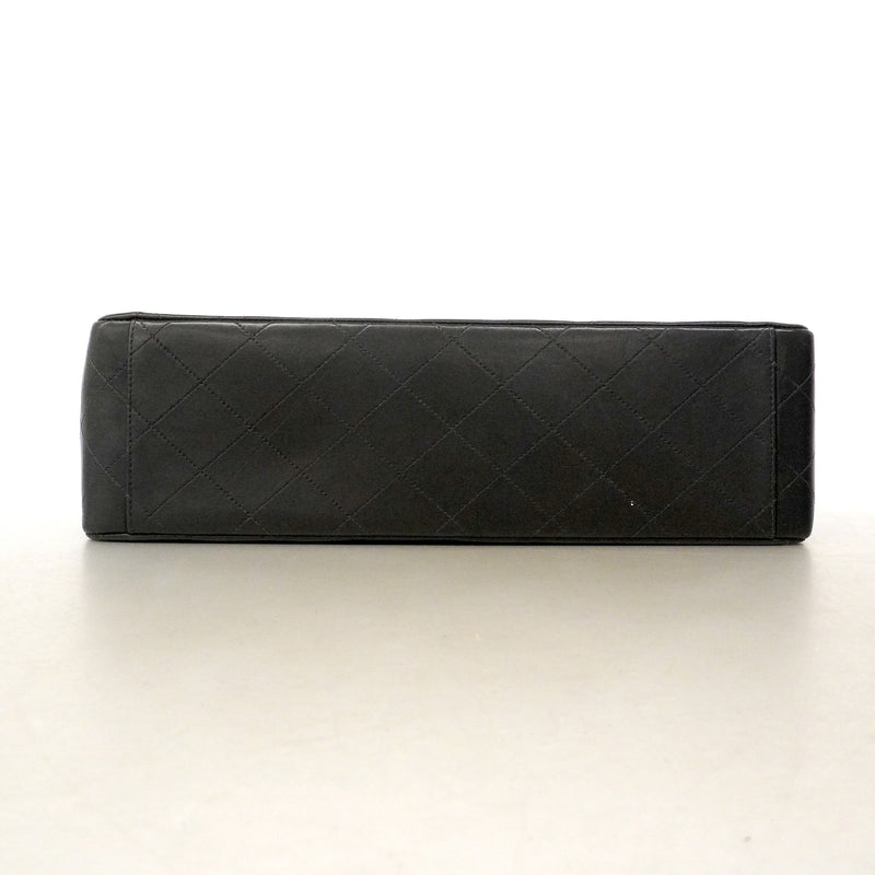 【6he4784】シャネル ショルダーバッグ デカマトラッセ Wチェーン ラムスキン ブラック ゴールド金具【中古】レディース