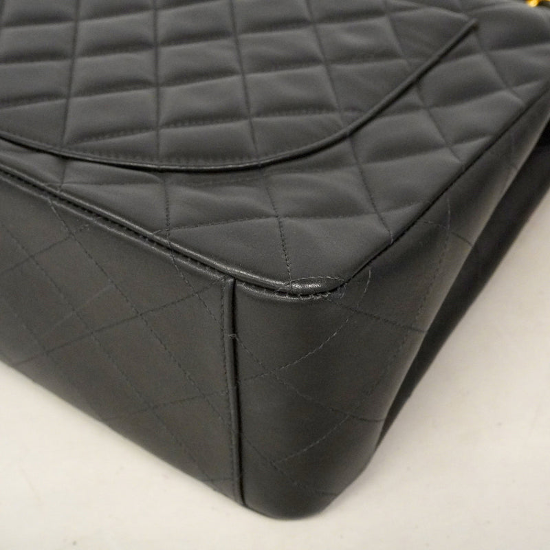 【6he4784】シャネル ショルダーバッグ デカマトラッセ Wチェーン ラムスキン ブラック ゴールド金具【中古】レディース