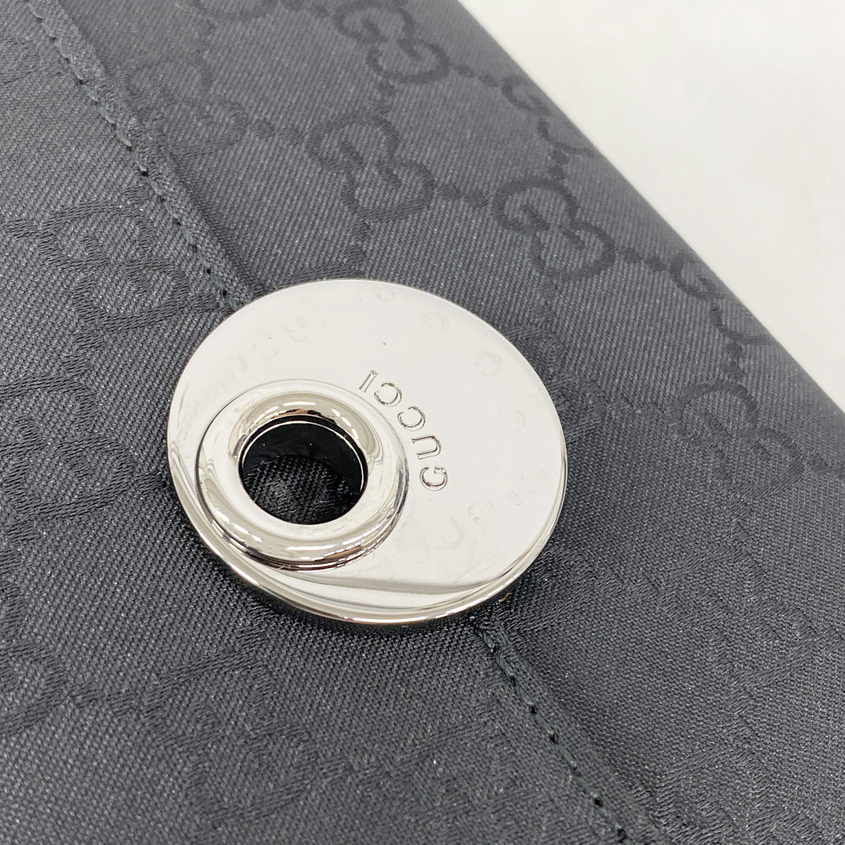 【6he4797-k】グッチ 長財布 GGナイロン 231835 ナイロン ブラック シルバー金具【中古】レディース