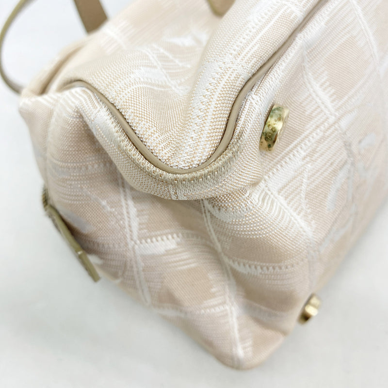 【6he4798-k】シャネル ハンドバッグ ニュートラベル ナイロン ベージュ ゴールド金具【中古】レディース
