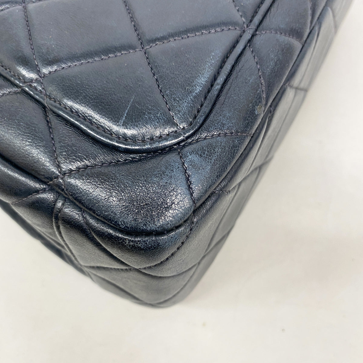 【6he4799-k】シャネル ハンドバッグ マトラッセ ラムスキン ブラック ゴールド金具【中古】レディース