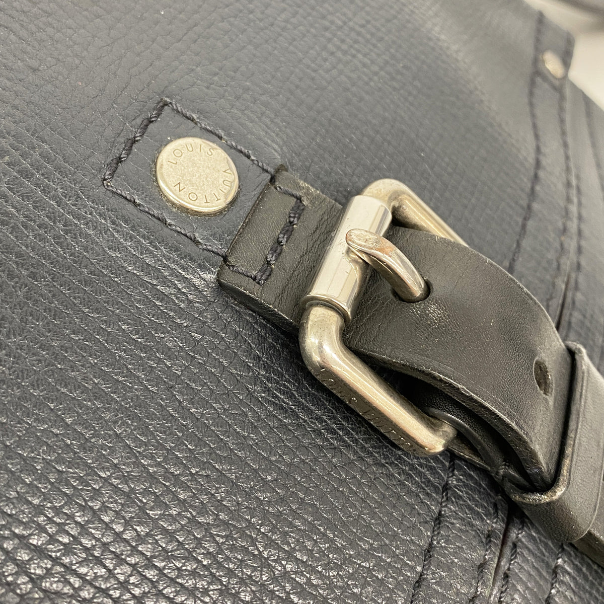 【6he4800-k】ルイヴィトン ショルダーバッグ ユタ キャニオンメッセンジャーPM M54962 ブラック【中古】メンズ