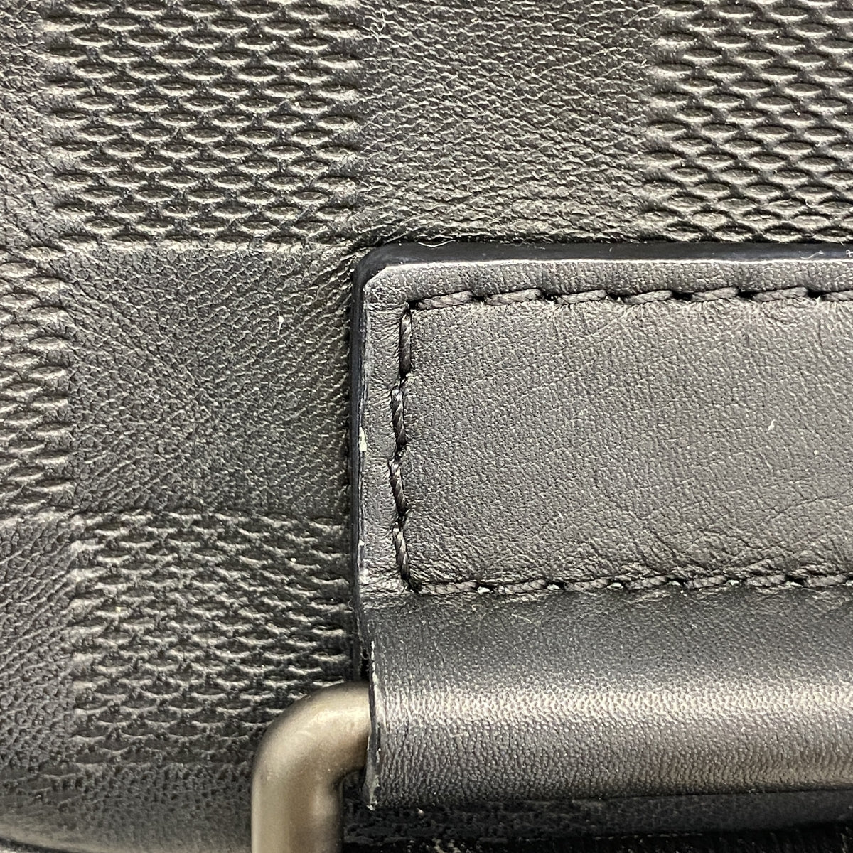 【6he4822】ルイヴィトン ボディバッグ ダミエアンフィニ アンブレール N41288　 オニキス【中古】メンズ