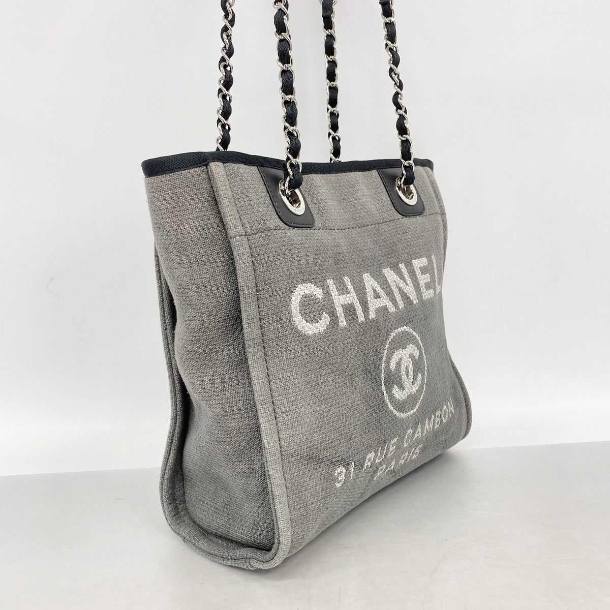 【6he4829】シャネル チェーントート ドーヴィル キャンバス グレー シルバー金具【中古】レディース