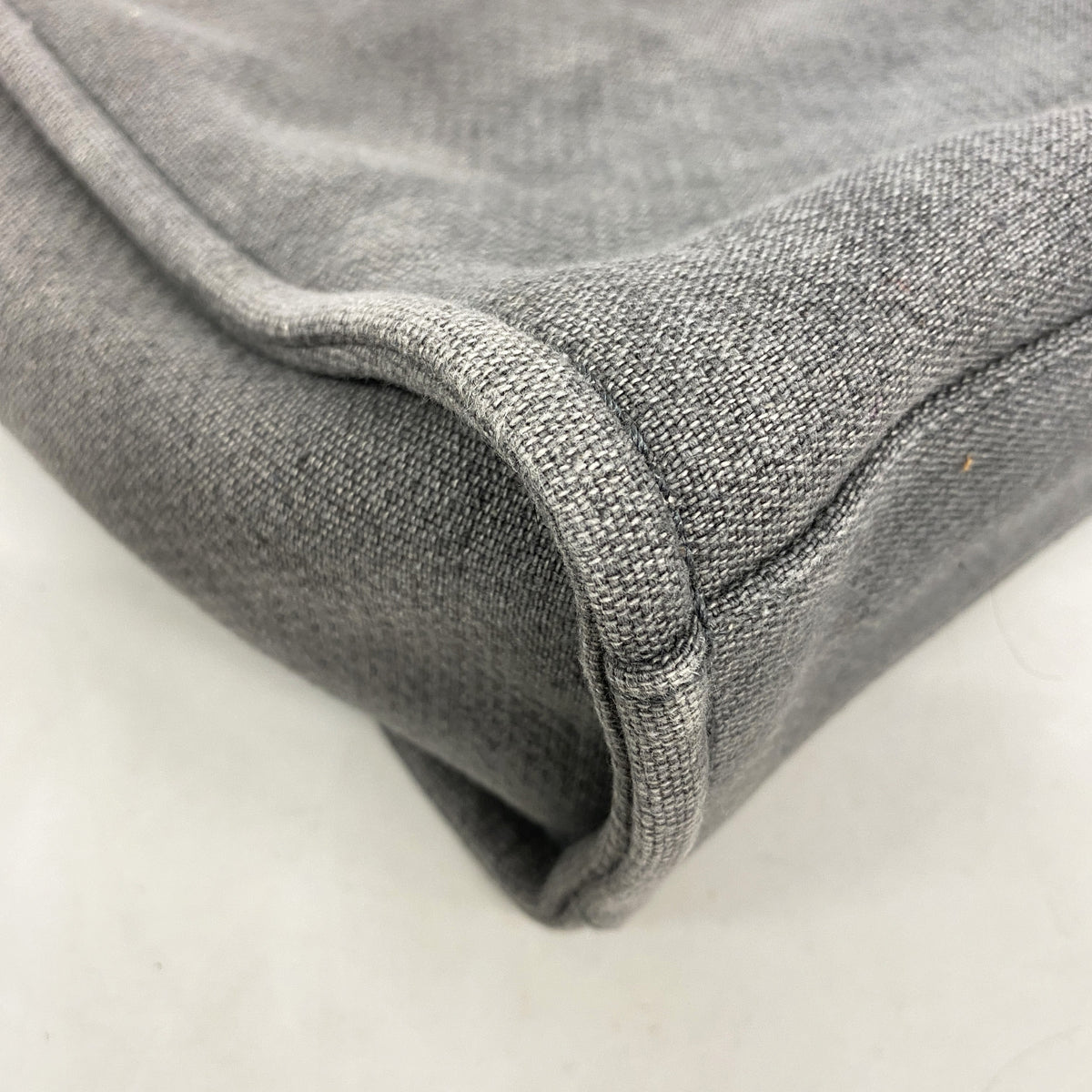 【6he4829】シャネル チェーントート ドーヴィル キャンバス グレー シルバー金具【中古】レディース