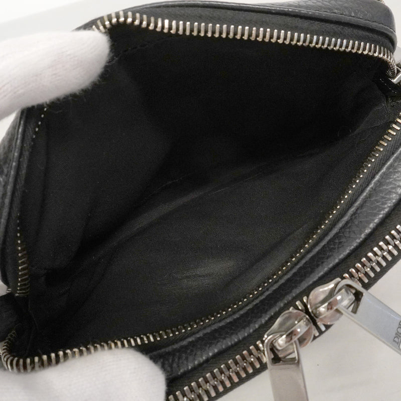 【6he4855】クリスチャンディオール ショルダーバッグ キャンバス ブラック シルバー金具【中古】レディース