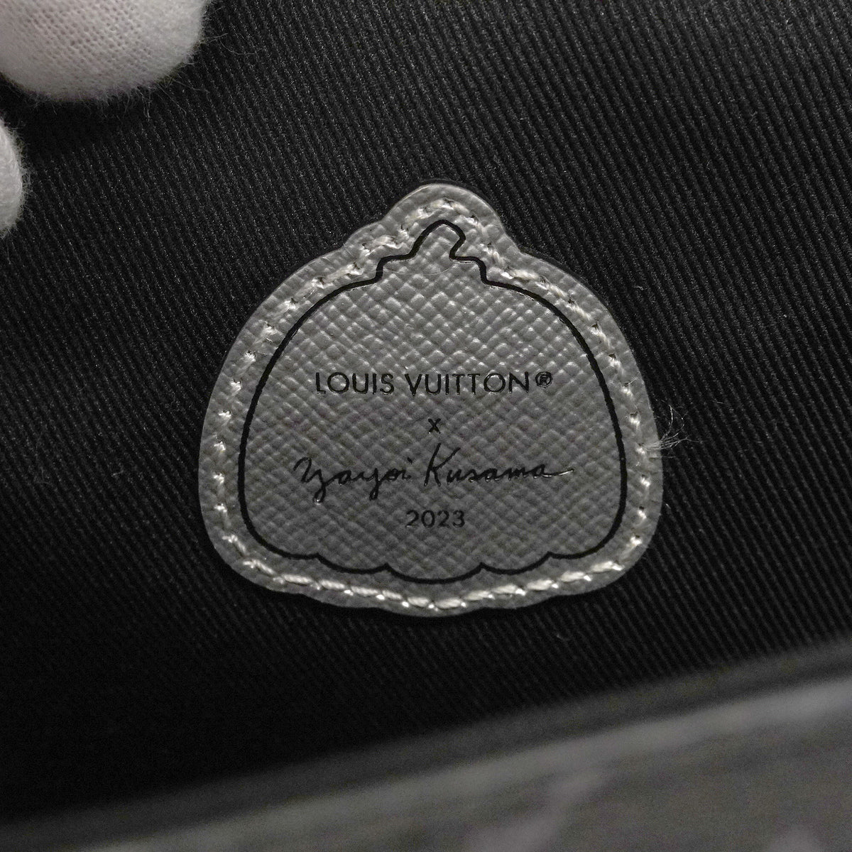 【6he4859】ルイヴィトン ショルダーバッグ モノグラム・エクリプス LV×YKスティーマーウエアラブルウォレット M81935 ブラック【中古】メンズ