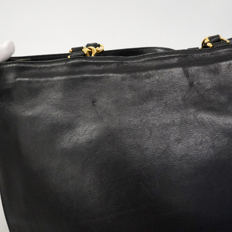 【6he4867】シャネル チェーントート ラムスキン ブラック ゴールド金具【中古】レディース