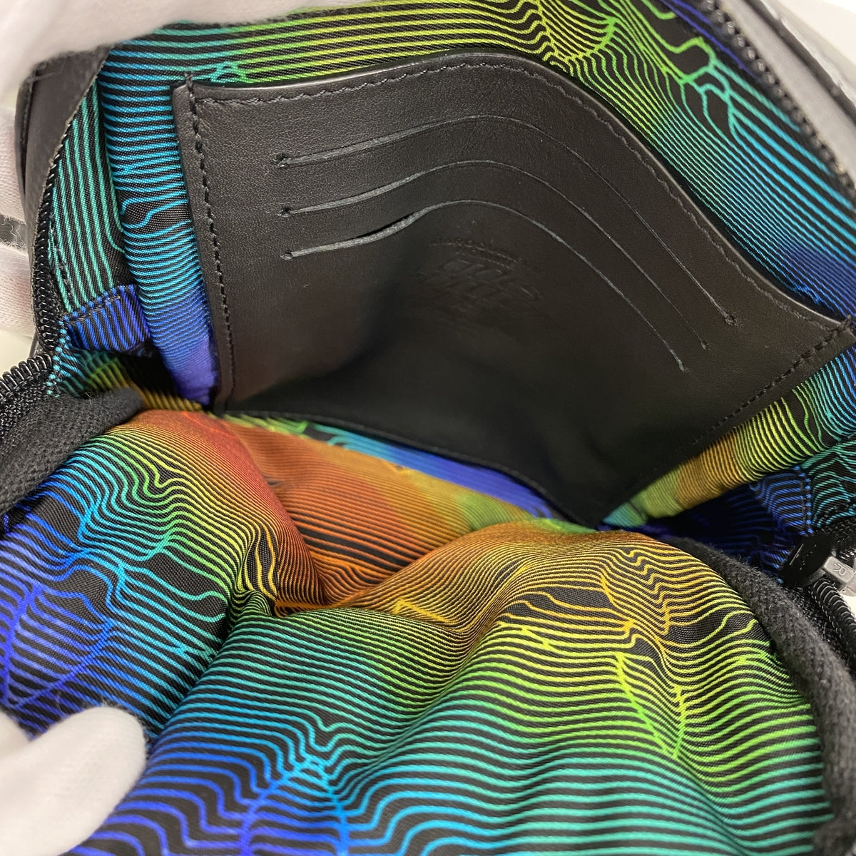 【6he4891】ルイヴィトン ボディバッグ アシンメトリカルスリングバッグ M68773 ブラック【中古】メンズ
