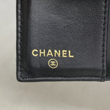 【6he4913】シャネル 三つ折り財布 カメリア キャビアスキン ブラック シャンパンゴールド金具【中古】レディース