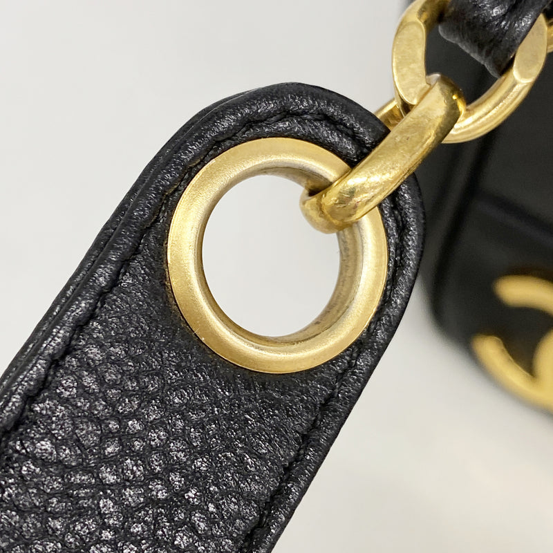 【6he4924】シャネル トートバッグ トリプルココ キャビアスキン ブラック ゴールド金具【中古】レディース