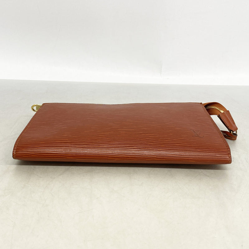 【6he4949】ルイヴィトン ポーチ エピ ポシェットアクセソワール M52953 ケニアブラウン【中古】レディース