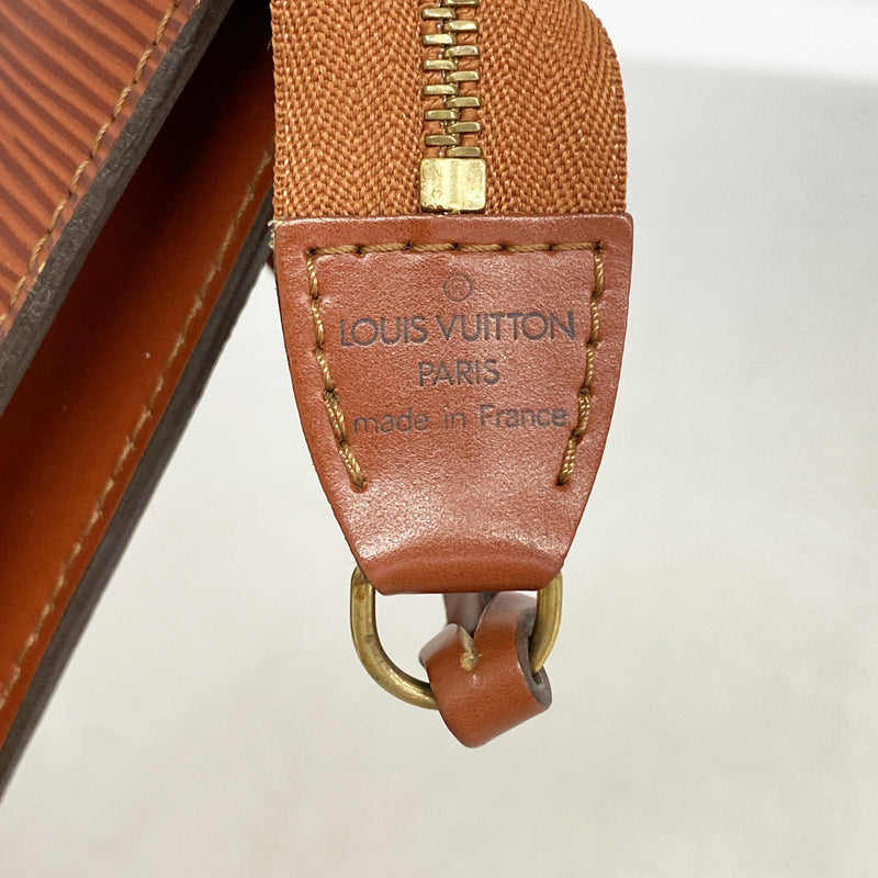 【6he4949】ルイヴィトン ポーチ エピ ポシェットアクセソワール M52953 ケニアブラウン【中古】レディース